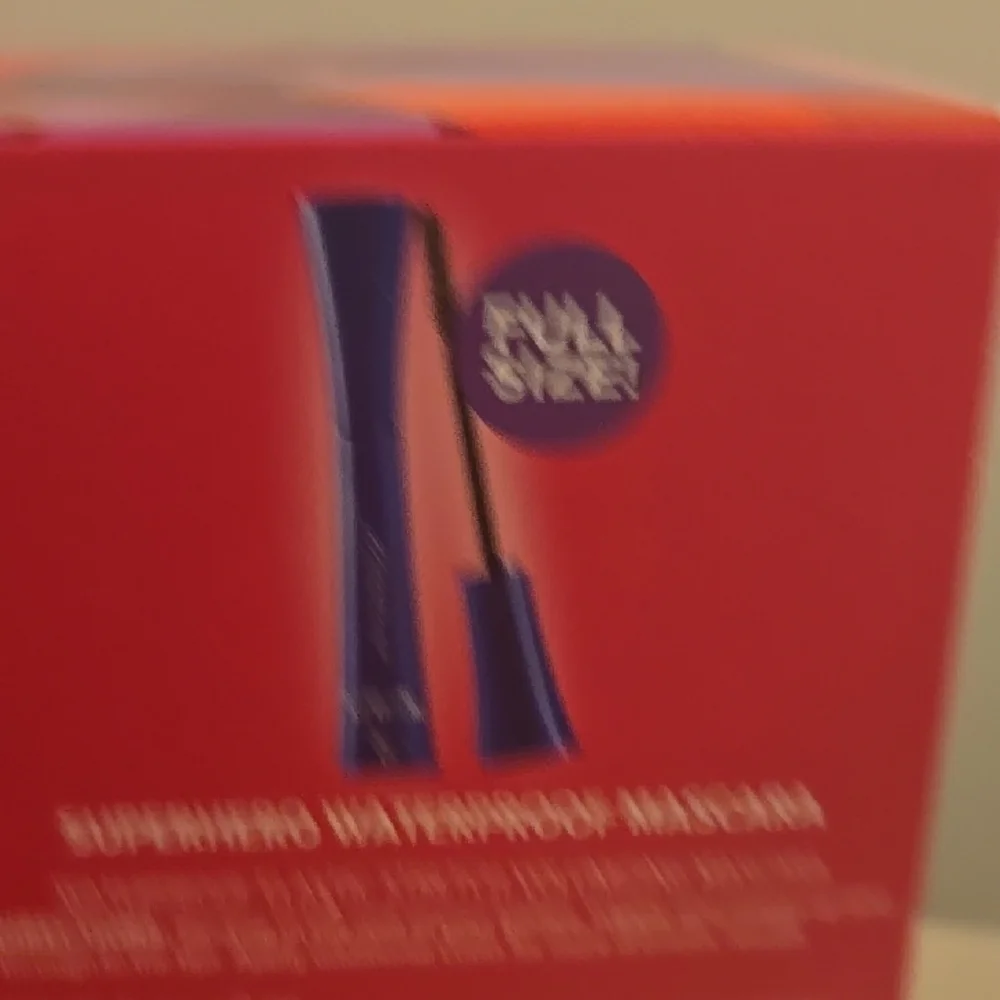 IT Cosmetics Eye Essentials Set with Blue and Pink Accents